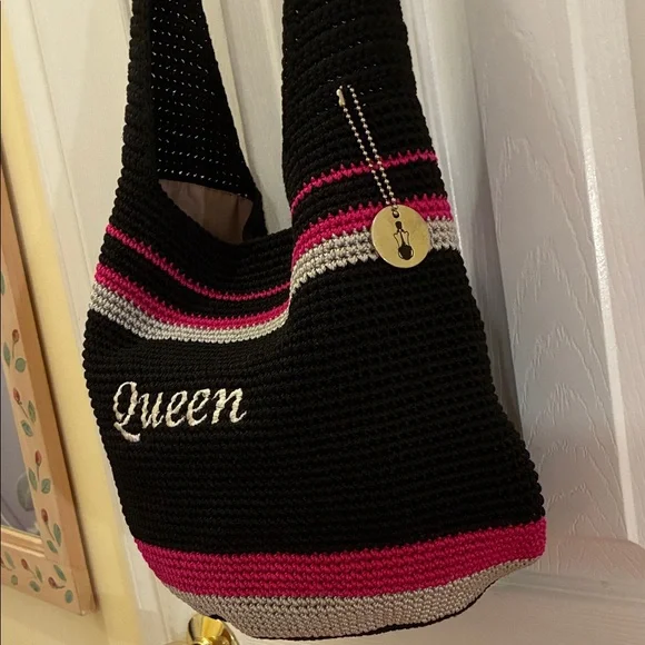 The Sak Black and Pink “QUEEN”Crochet Shoulder Bag - Picture 5 of 16